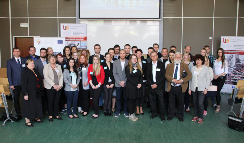 Gruppenbild von der letztjährigen Konferenz