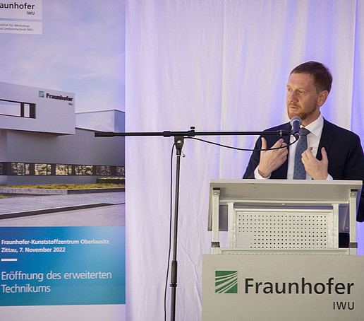 Sachsens Ministerpräsident Michael Kretschmer am Rednerpult