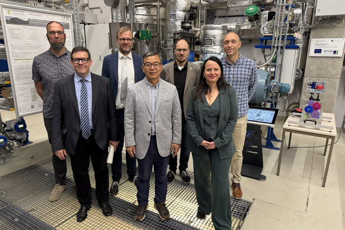 Impressionen aus dem Zittauer Kraftwerkslabor mit Gästen des GMIT.