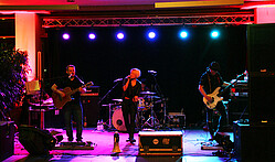 Live-Band „Jenix“ (Fotografin: Erika Yussupova)