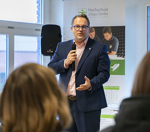 Rektor Prof. Dr.-Ing. Alexander Kratzsch 