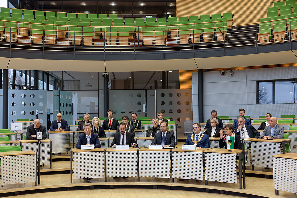 Impressionen von der Unterzeichnung der Zielvereinbarung 