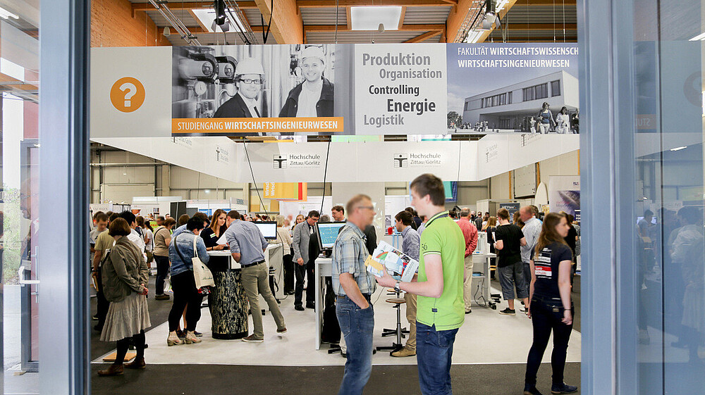 Fakultät Wirtschaftswissenschaften und Wirtschaftsingenieurwesen als Schwerpunkt