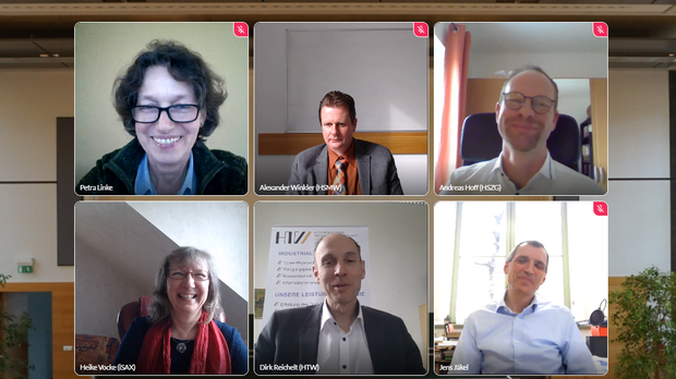 Foto von Prof. Dr. Petra Linke der WHZ, Prof. Dr. Alexander Winkler der HSMW, Prof. Dr. Andreas Hoff der HSZG, Heike Vocke vom iSAX, Prof. Dr. Dirk Reichelt und Prof. Dr. Jens Jäkel