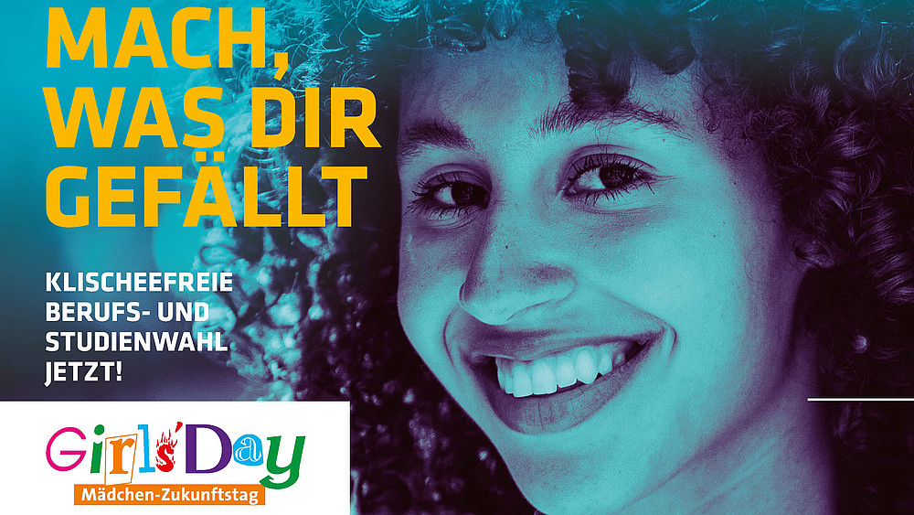 Grafik mit Close-up von einem lächelnden Mädchen mit Girls' Day-Werbeschriftzug