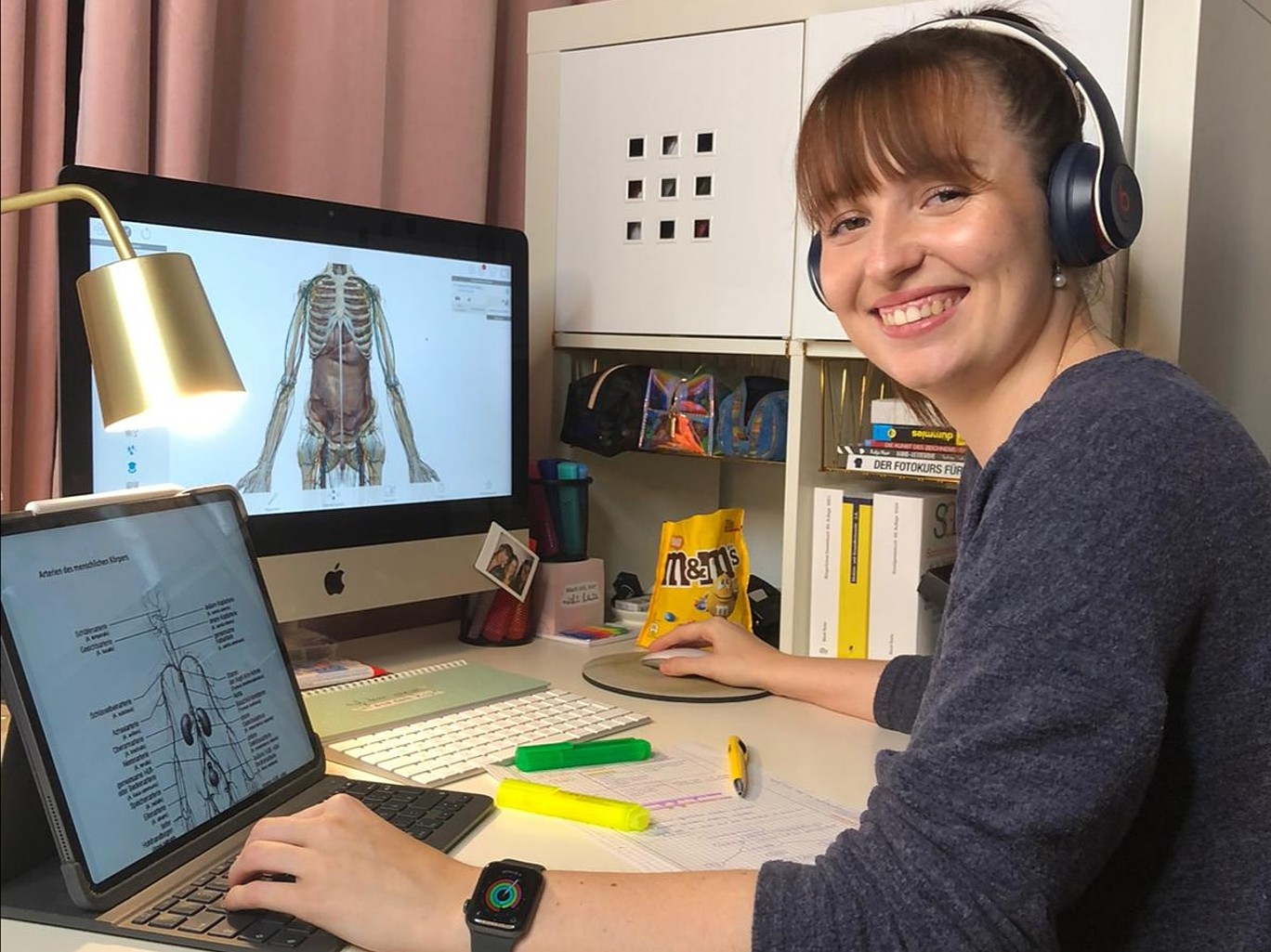 Studierende am Computer