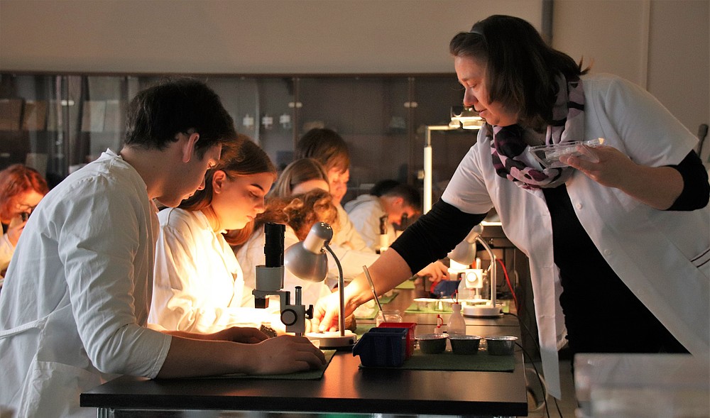 Verteilung weiterer Proben durch Annett Franke.