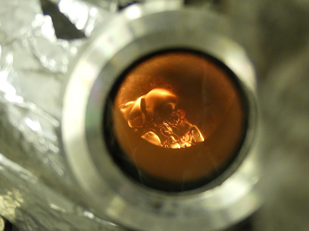 Naturfaserverbundreste im Vergaser bei etwa 600 °C