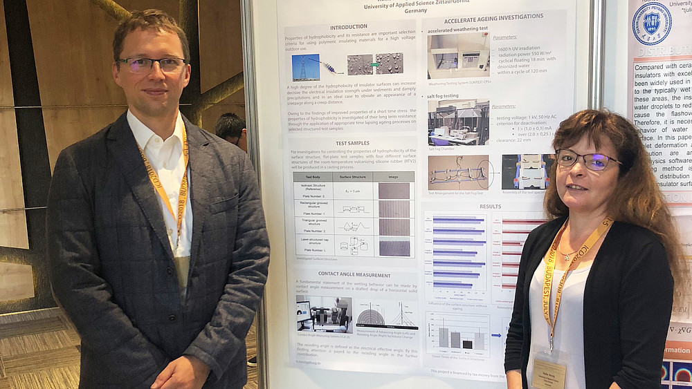 Dipl.-Ing. Heike Herzig und Prof. Stefan Kornhuber präsentierten Forschungsergebnisse auf der IEEE Konferenz in Budapest