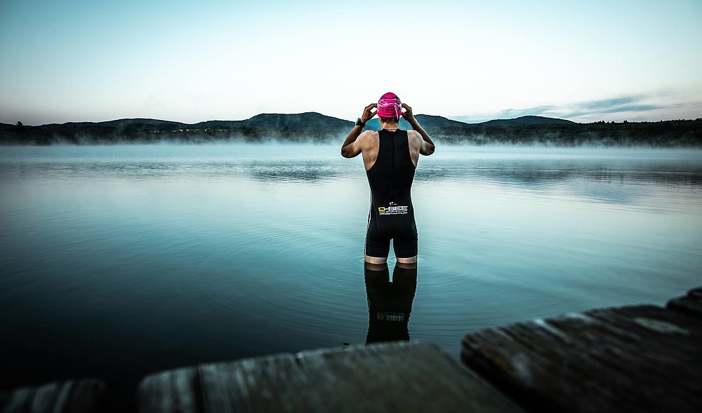 Gezeigt werden dreizehn Kurzfilme von jungen sächsischen Filmteams, die ihre Heimat aus ihrer persönlichen Perspektive zeigen.