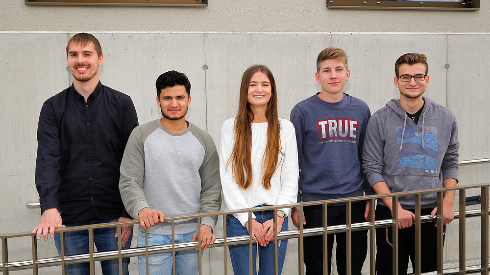 Die neuen KIA-Studenten und Auszubildenden