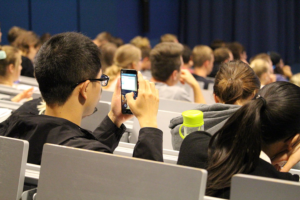 Studierende im Vorlesungssaal
