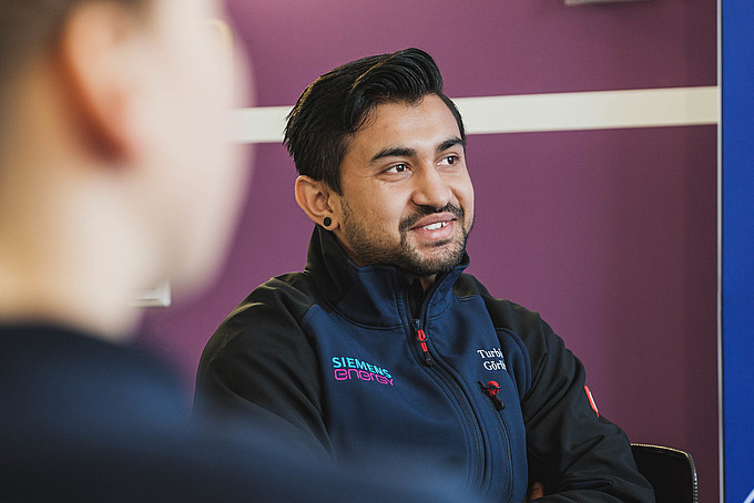 Sandeep im Gespräch