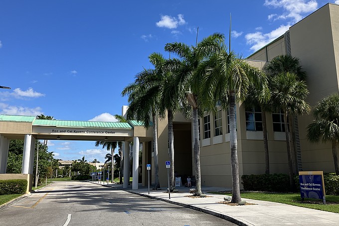 Außenansicht des Kovens Conference Centers, dem Tagungsort